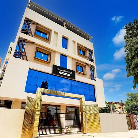 Super Townhouse Hoshangabad Road Near Aashima Mall Samarda Kaliasot Exterior photo