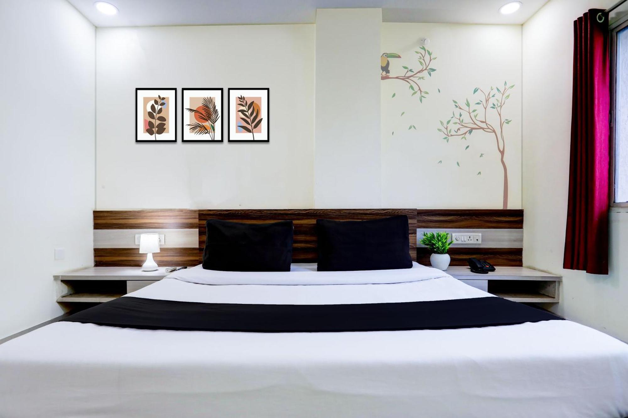Super Townhouse Hoshangabad Road Near Aashima Mall Samarda Kaliasot Exterior photo