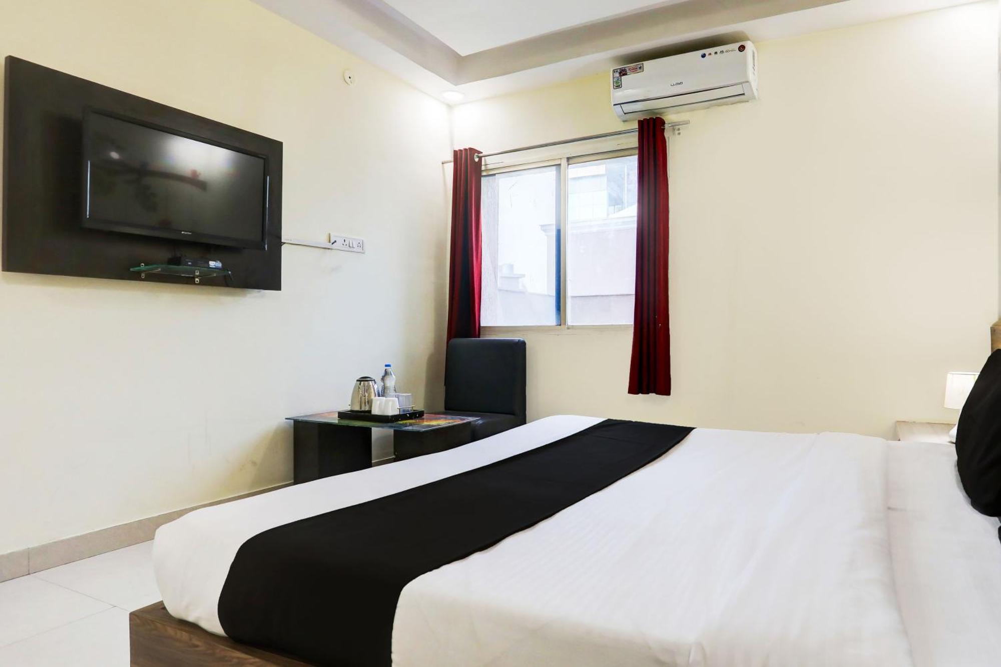 Super Townhouse Hoshangabad Road Near Aashima Mall Samarda Kaliasot Exterior photo