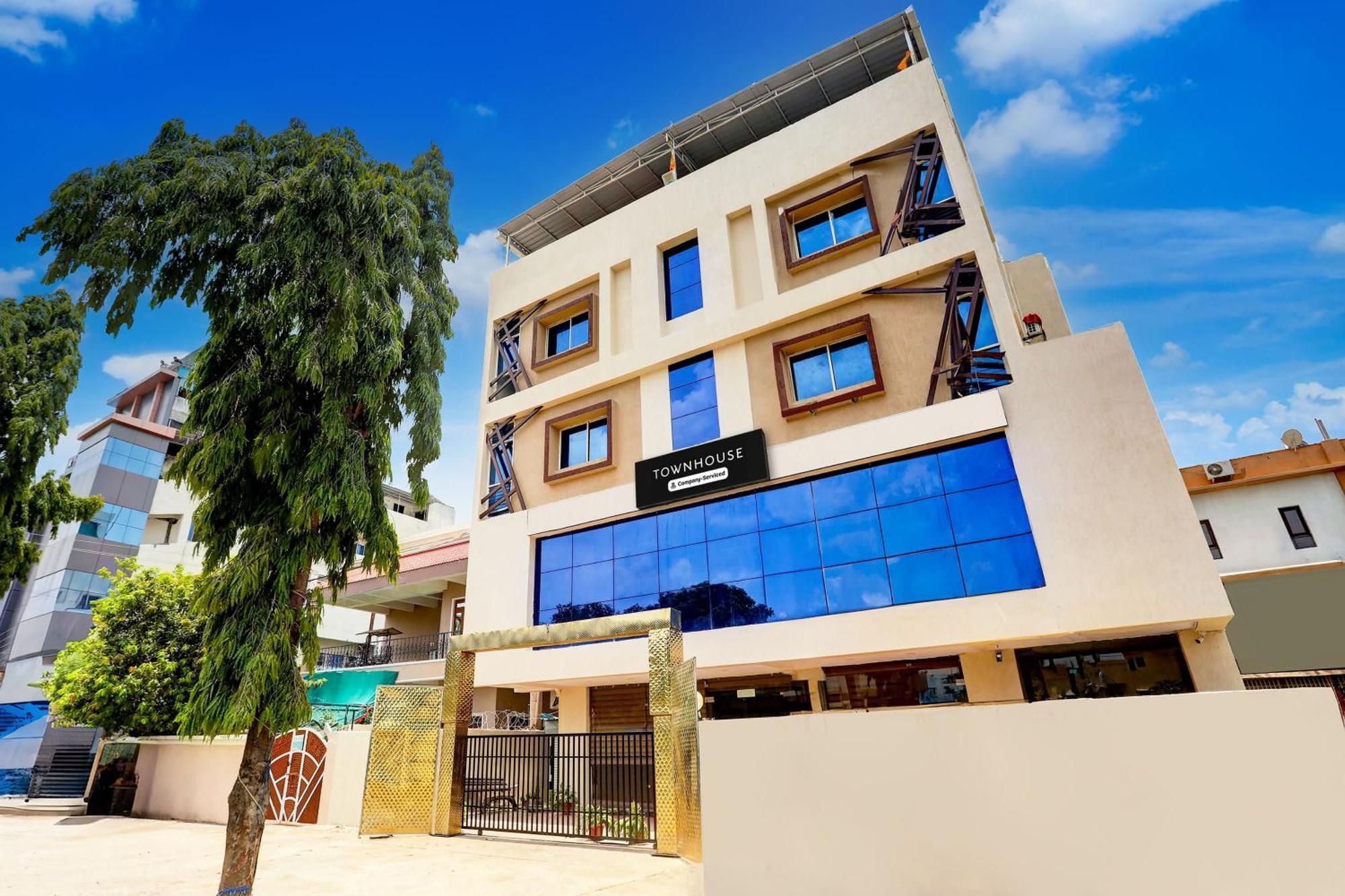Super Townhouse Hoshangabad Road Near Aashima Mall Samarda Kaliasot Exterior photo