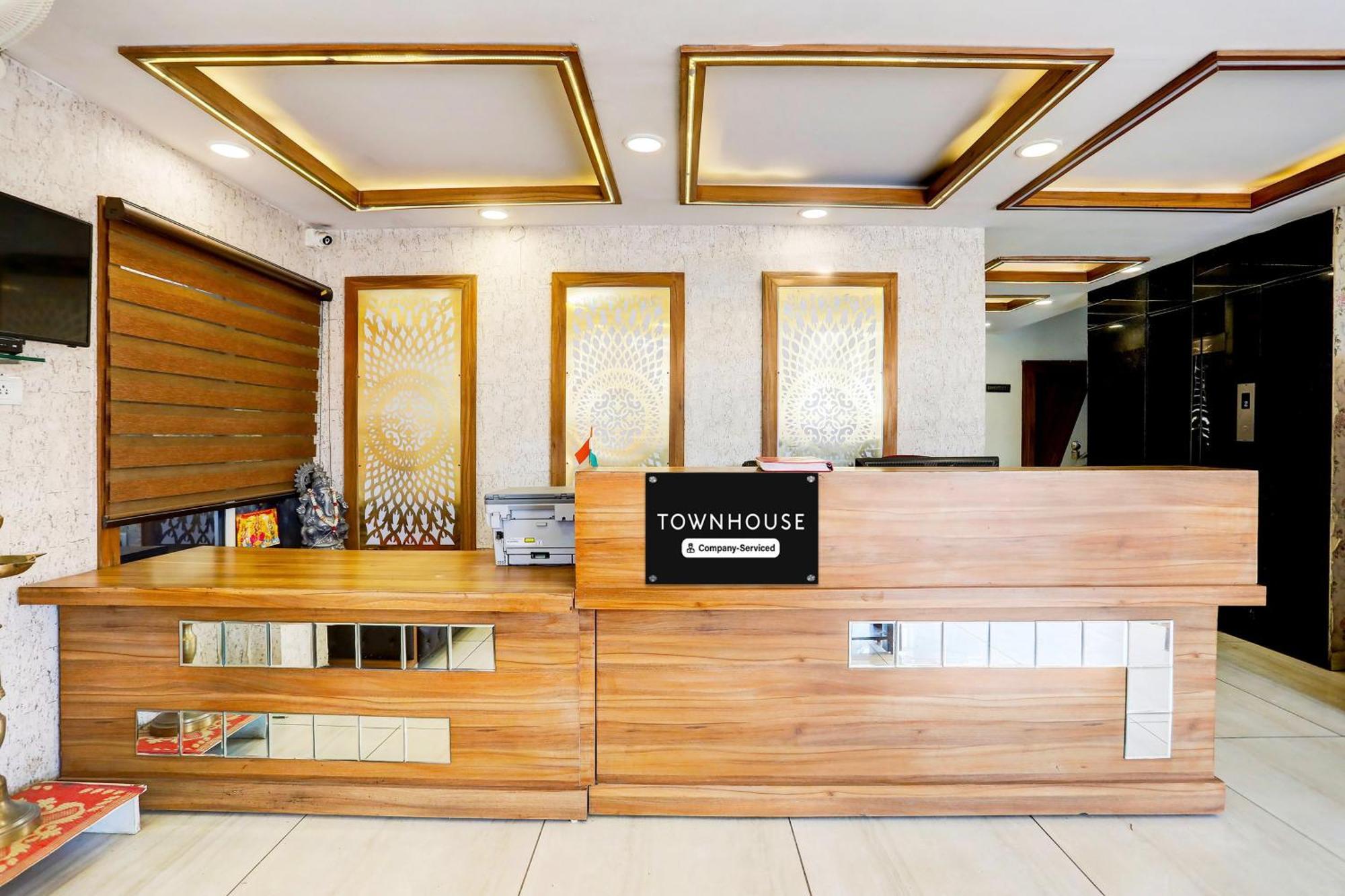 Super Townhouse Hoshangabad Road Near Aashima Mall Samarda Kaliasot Exterior photo